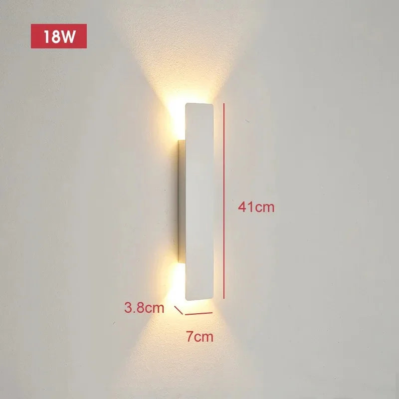 Kalryra Outdoor Wall Light