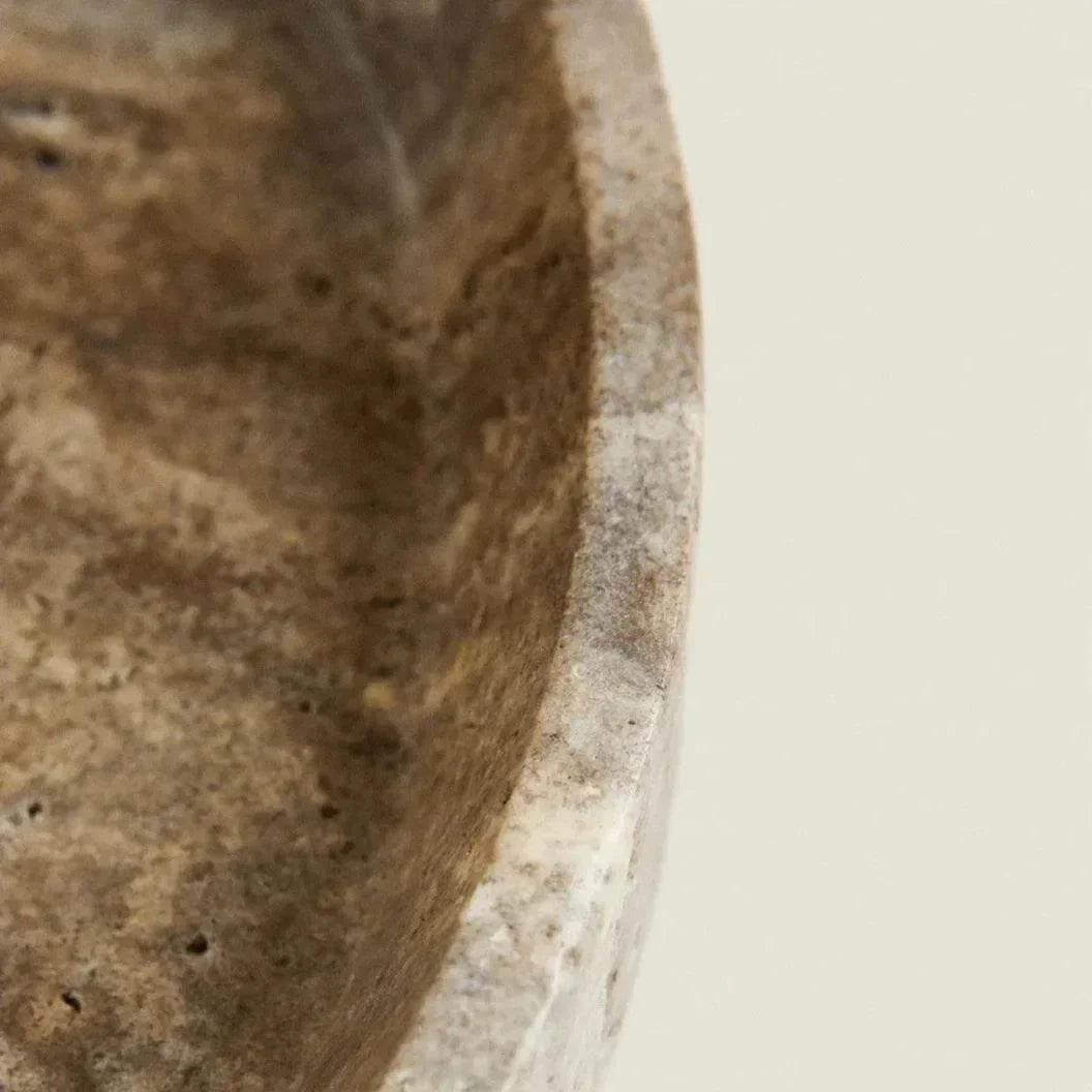 Lenvora Round Stone Tray