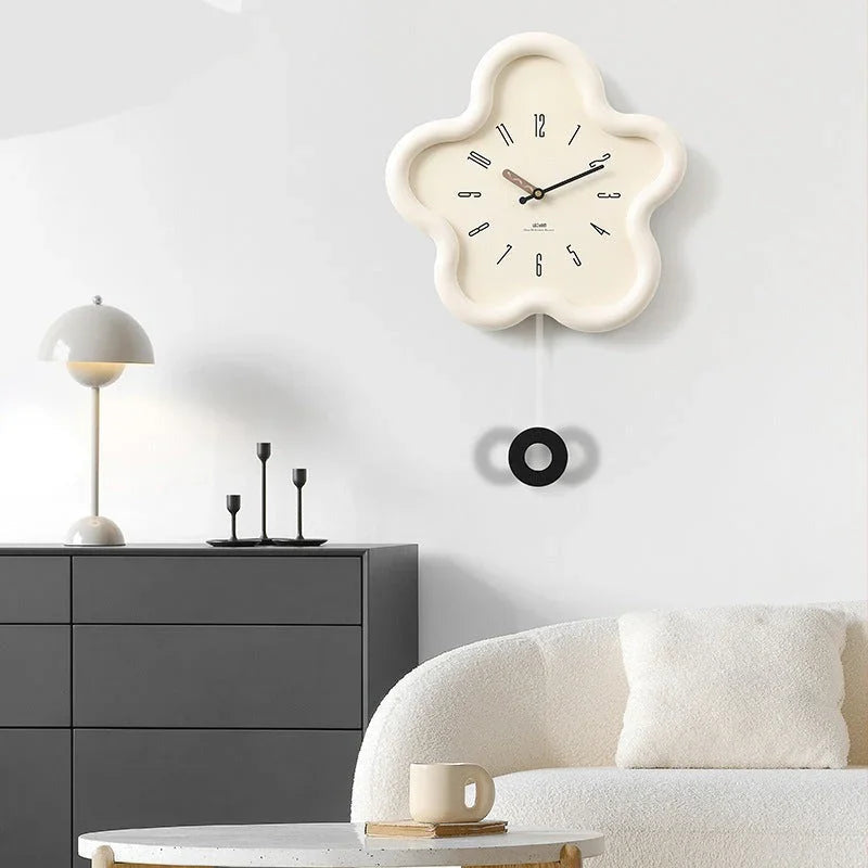 Lindenthorpe Clock