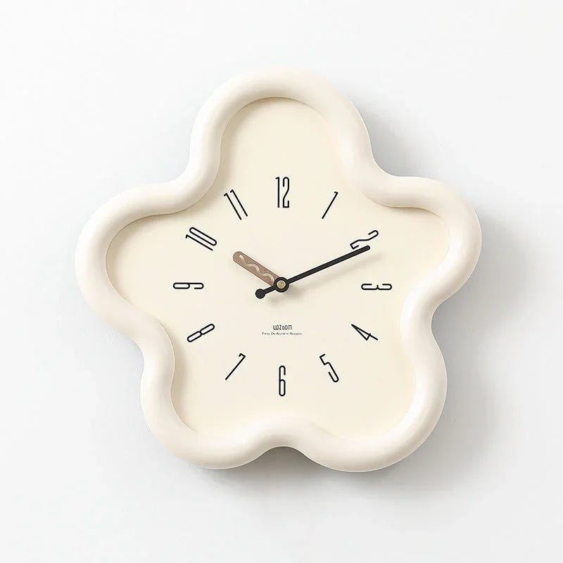Lindenthorpe Clock