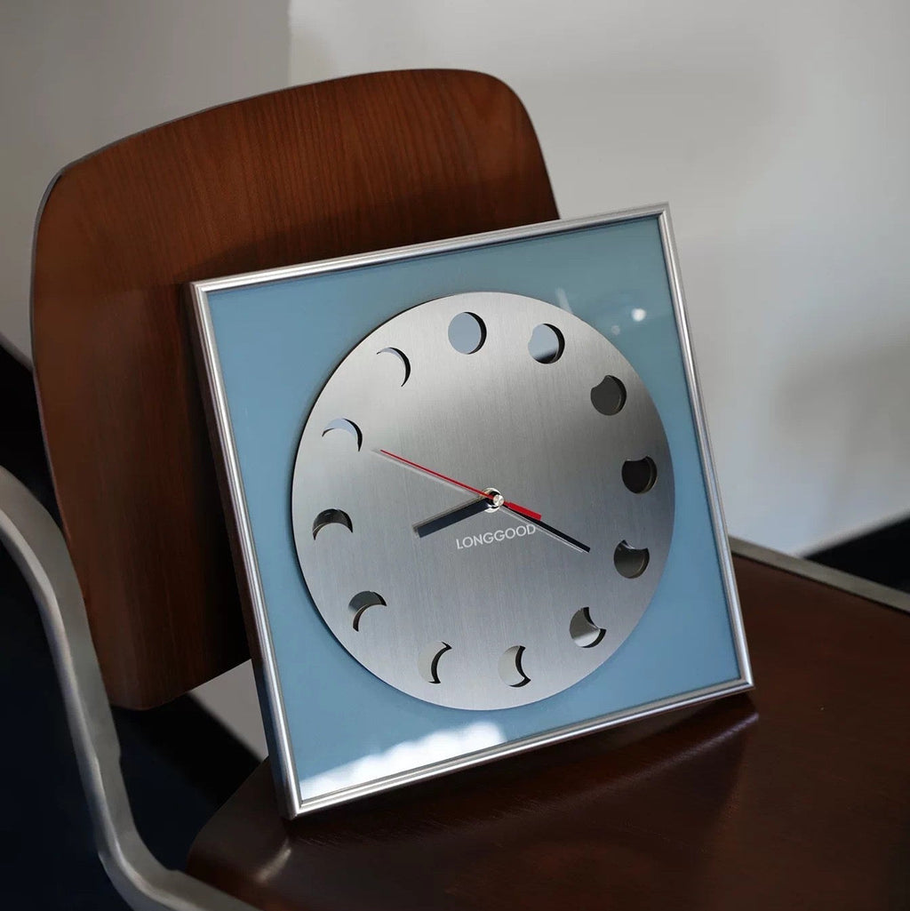 Luvren Clock