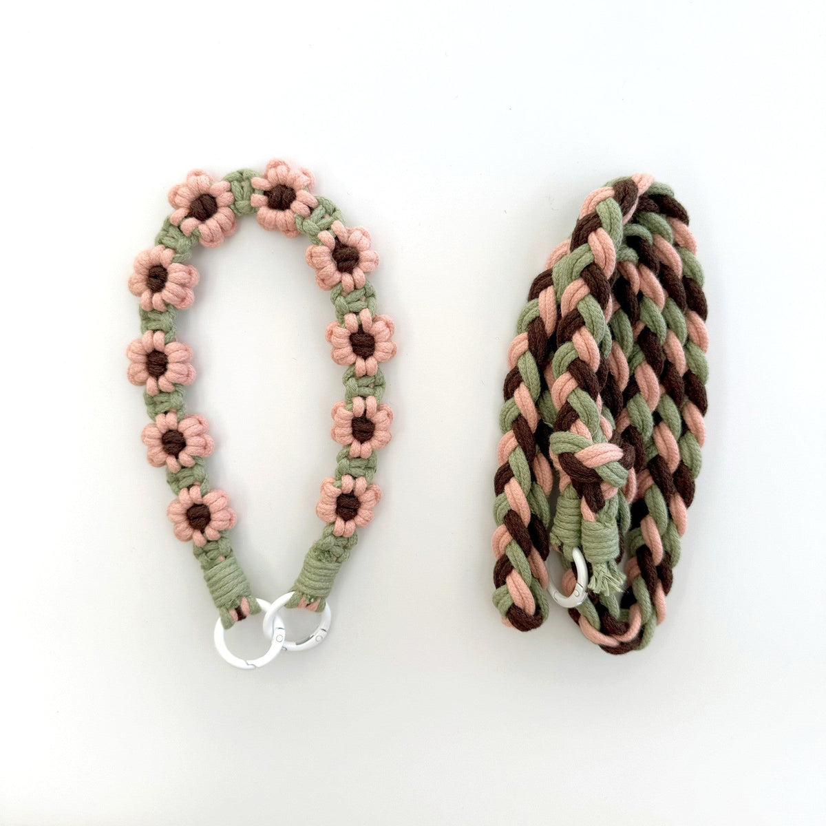 Macrame Dog Leash Holder | Thrascher