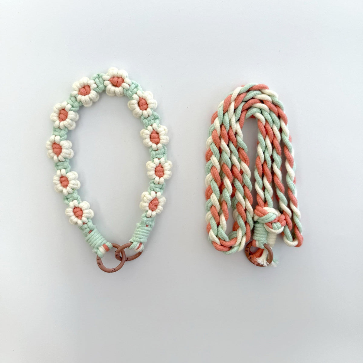 Macrame Dog Leash Holder | Thrascher