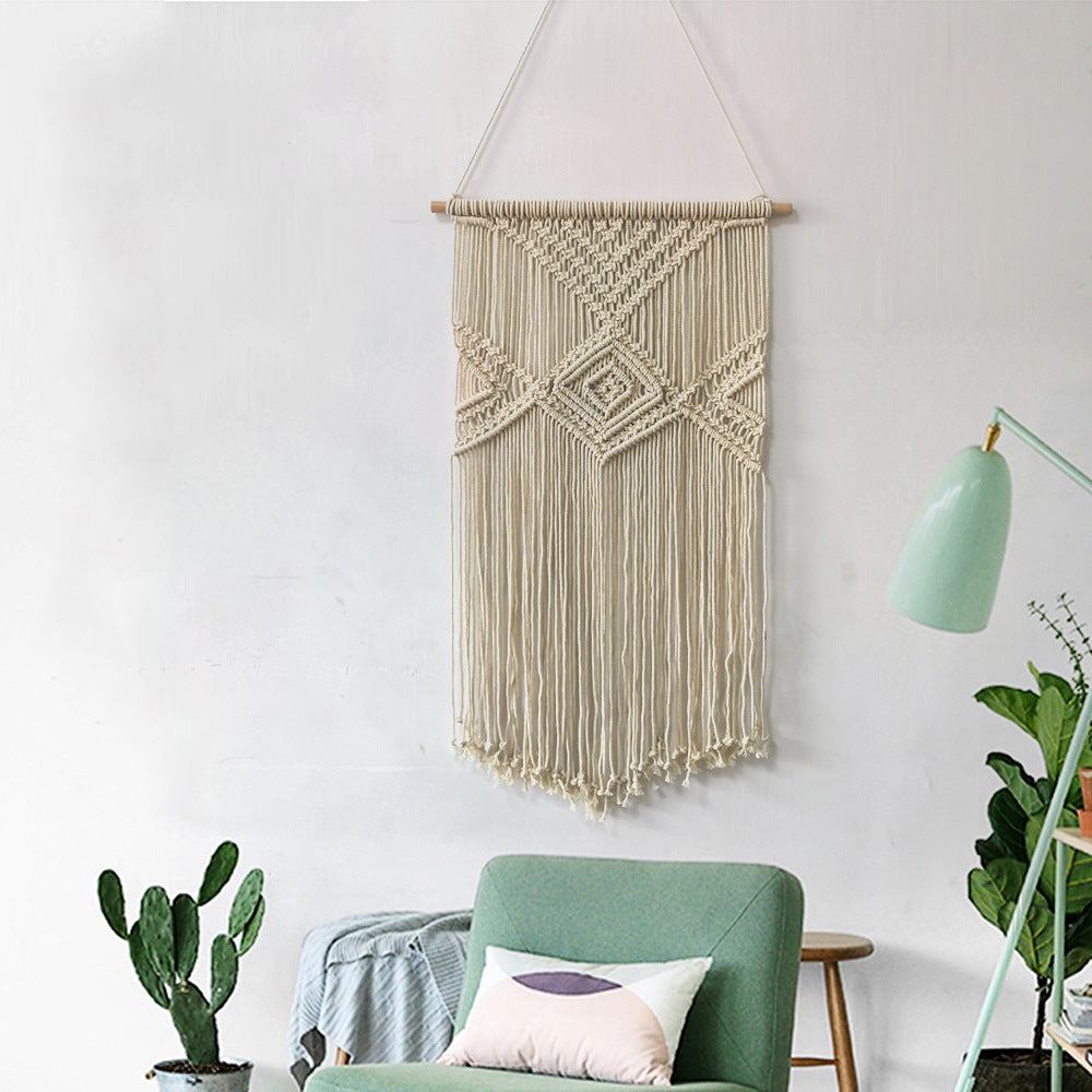 Macrame Wall Decor with Artistic Details | Thrascher
