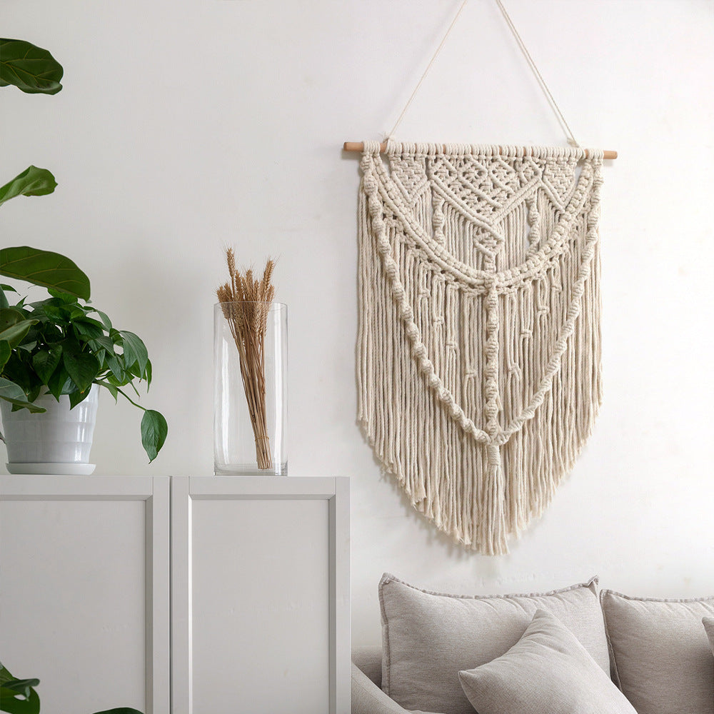 Macrame Wall Decor with Artistic Details | Thrascher