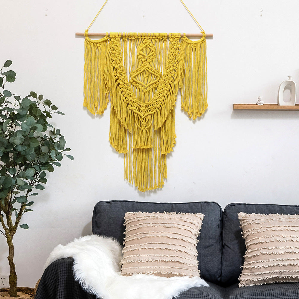 Macrame Wall Decor with Artistic Details | Thrascher