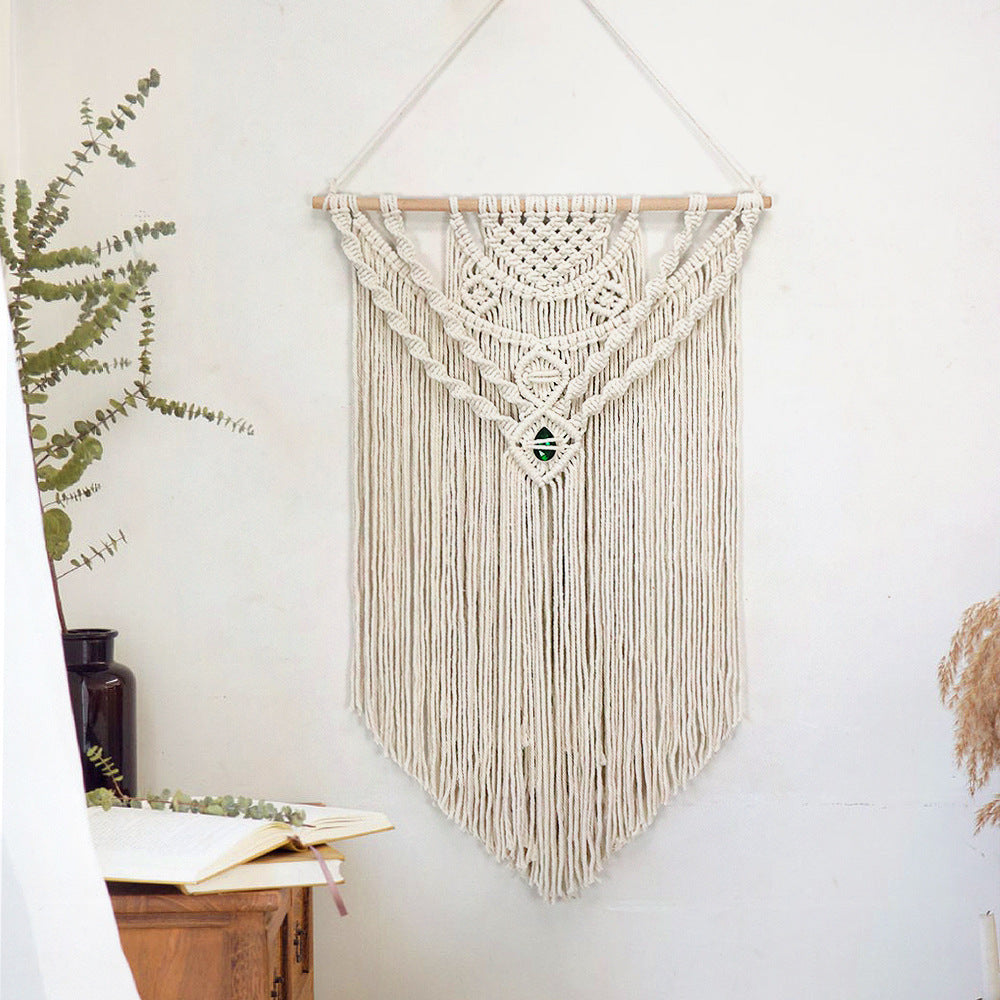 Macrame Wall Decor with Artistic Details | Thrascher