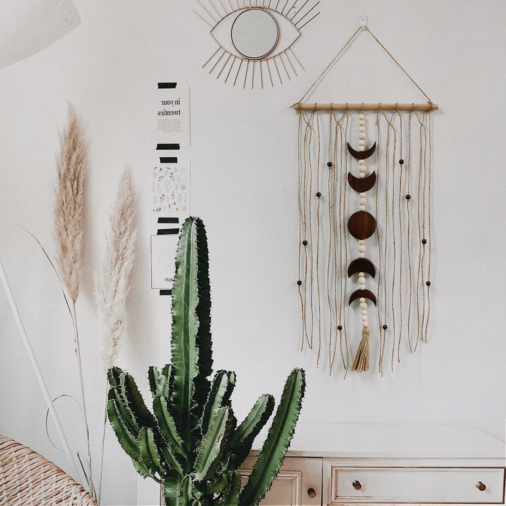 Macrame Wall Decor with Moon Motif | Thrascher