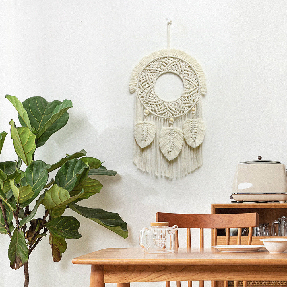 Macrame Wall Decoration with Elegant Appeal | Thrascher