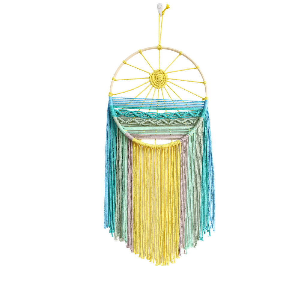 Macrame Wall Decoration with Elegant Appeal | Thrascher