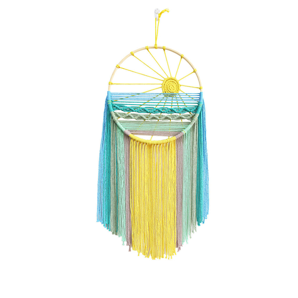 Macrame Wall Decoration with Elegant Appeal | Thrascher