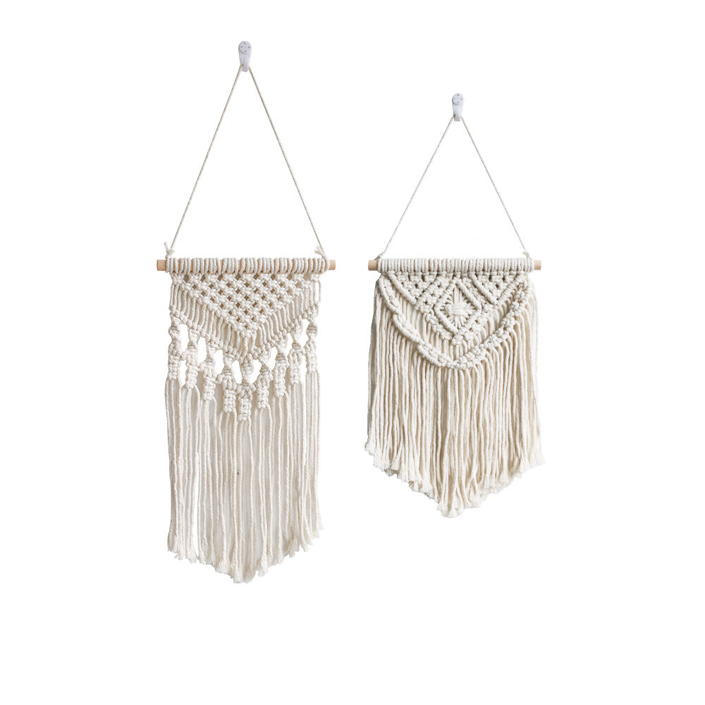 Macrame Wall Hanging with Artistic Fringes | Thrascher