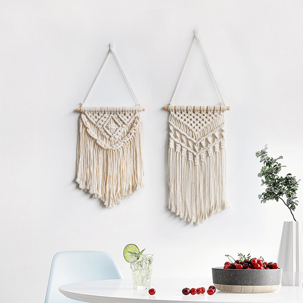 Macrame Wall Hanging with Artistic Fringes | Thrascher