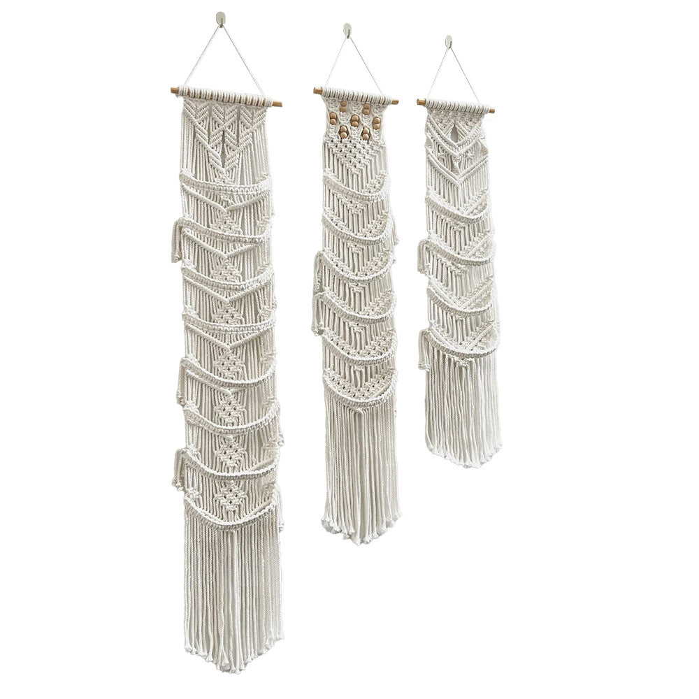 Macrame Wall Hanging with Intricate Pattern | Thrascher