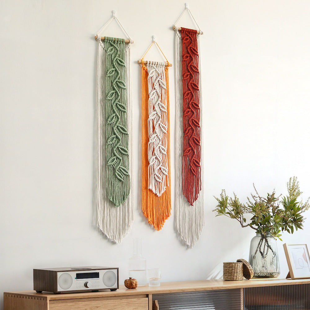 Macrame Wall Hanging with Leaf Pattern | Thrascher