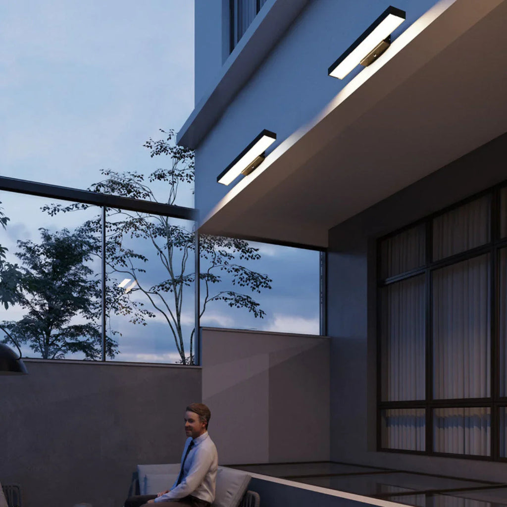 Marnora Outdoor Light