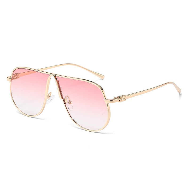 Men's Oversized Aviator Sunglasses with Metallic Frame and Gradient Lenses, view 5
