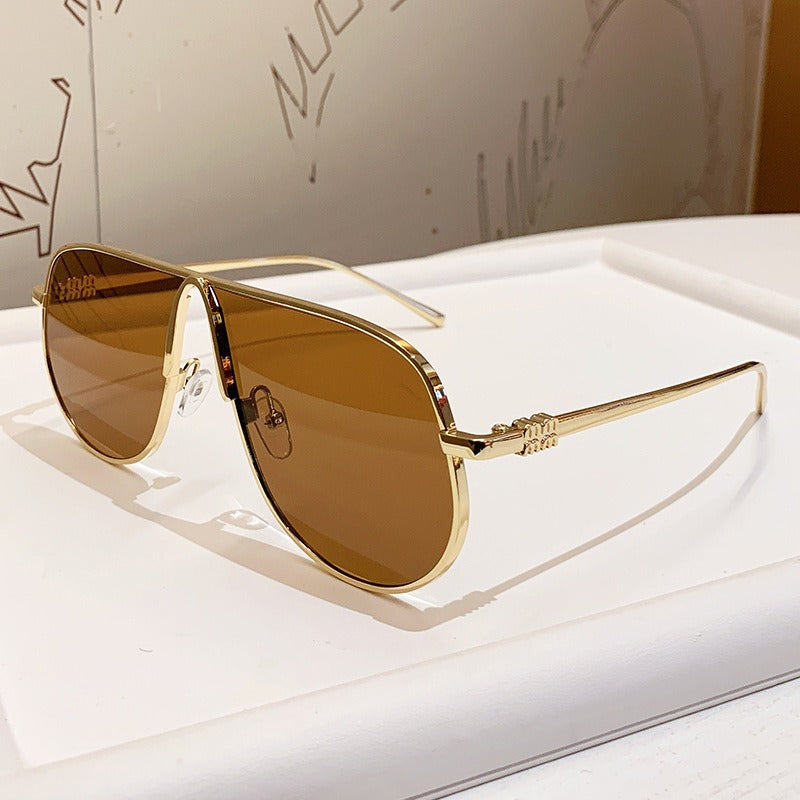 Men's Oversized Aviator Sunglasses with Metallic Frame and Gradient Lenses, view 9