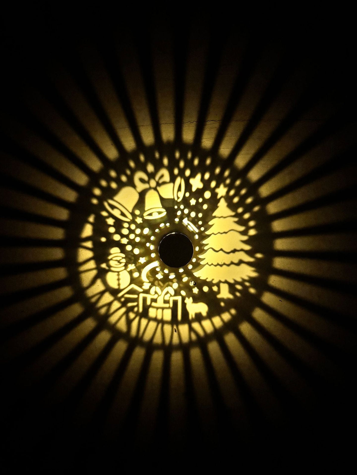 Metal Projection Lantern | Thrascher