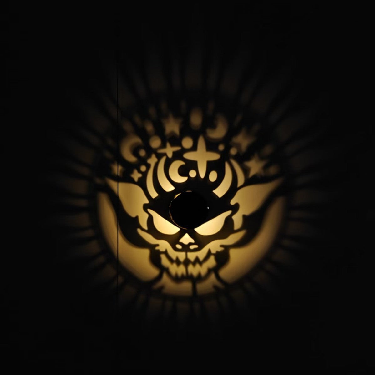Metal Projection Lantern | Thrascher