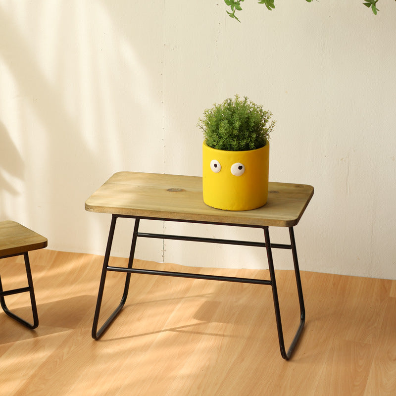 Modern Coffee Table in Minimalist Design | Thrascher