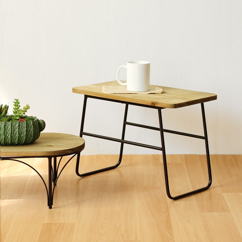Modern Coffee Table in Minimalist Design | Thrascher