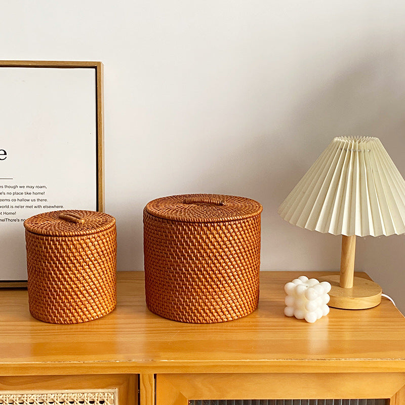 Modern Storage Stool made of Natural Material | Thrascher
