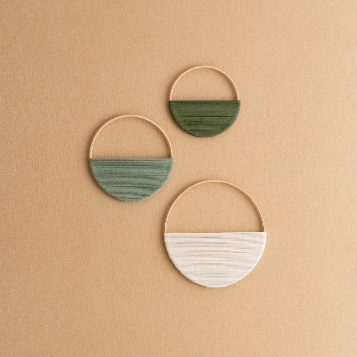 Modern Wall Art Piece made of Macrame and Wood | Thrascher