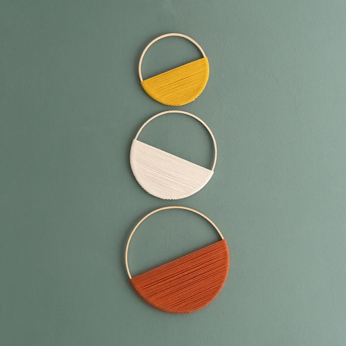 Modern Wall Art Piece made of Macrame and Wood | Thrascher