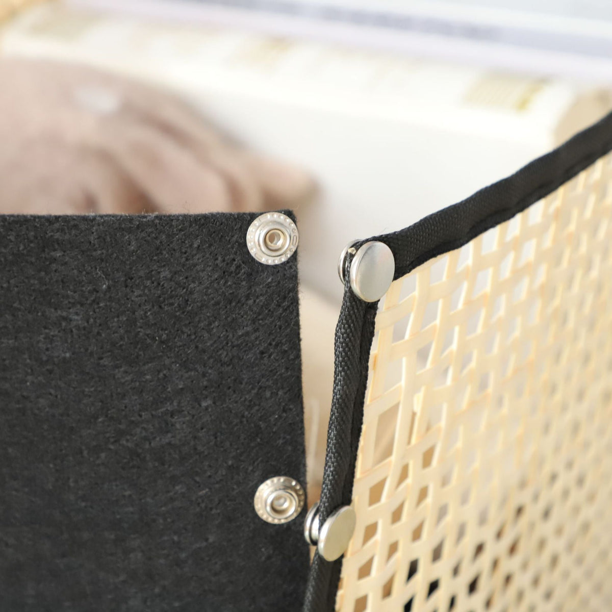 Multifunctional Storage Bowl made of Bamboo and Textile | Thrascher