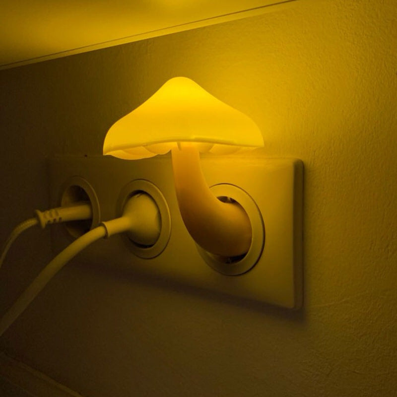 Mushroom LED Night Light with Light Sensor, Plug-In, 82x40x100mm, view 2