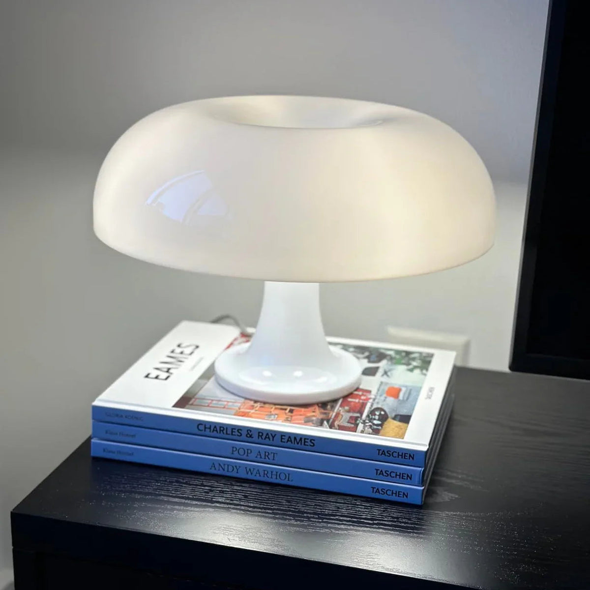 Nelndola Table Lamp