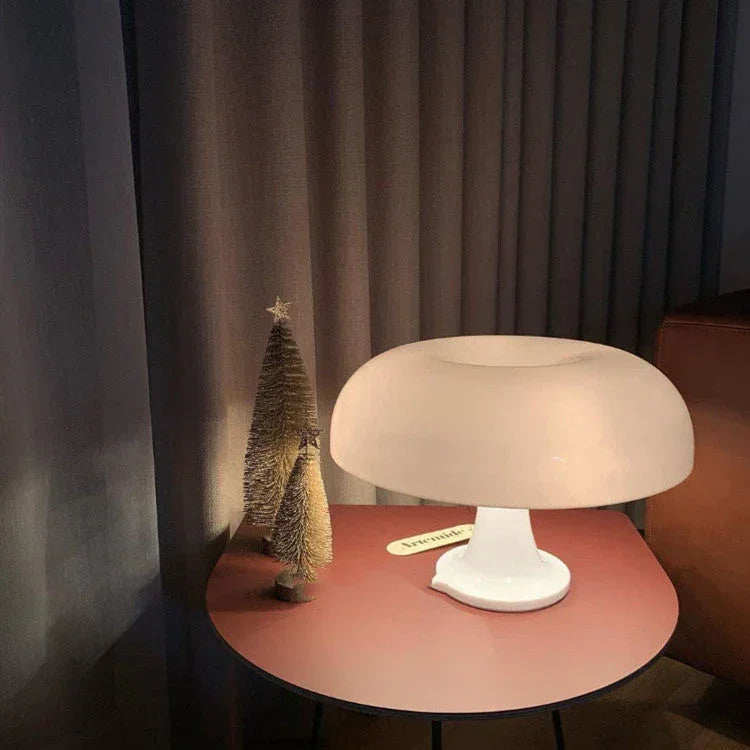 Nelndola Table Lamp