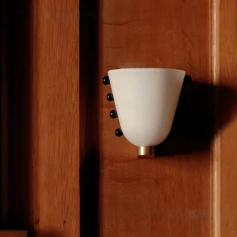 Pelveno Wall Lamp