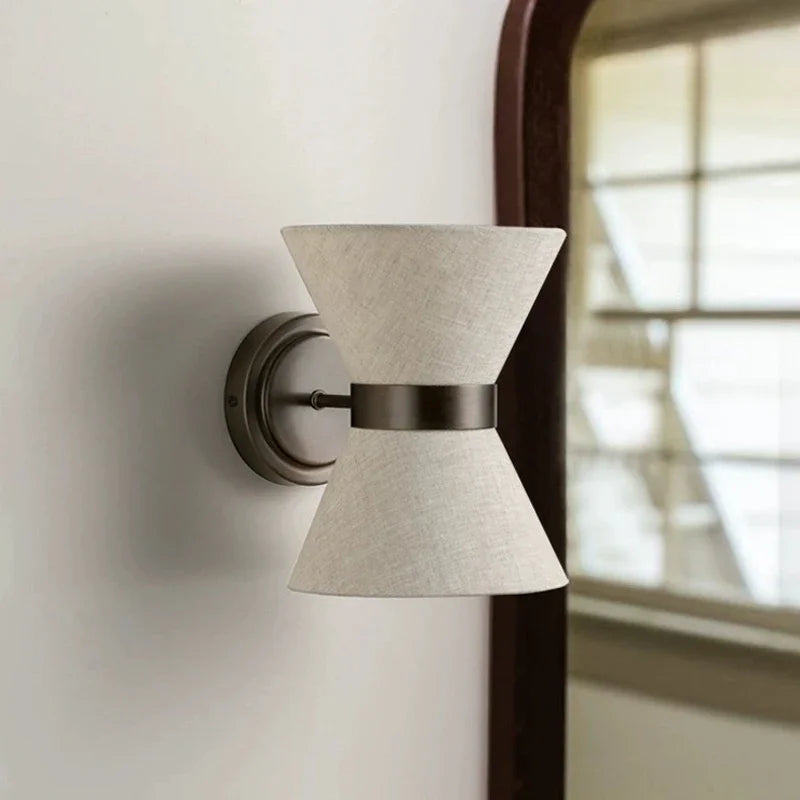 Pelvona Wall Lamp
