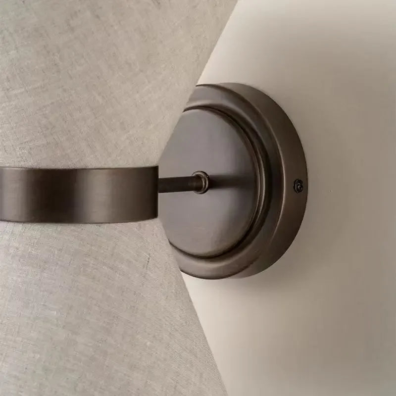 Pelvona Wall Lamp