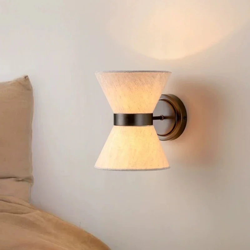 Pelvona Wall Lamp