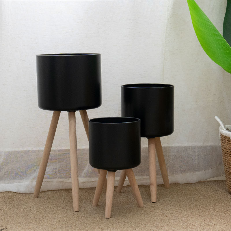 Plant Pot with Wooden Stand | Thrascher