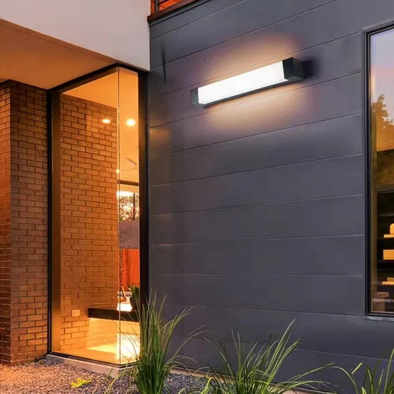 Renmora LED Wall Light