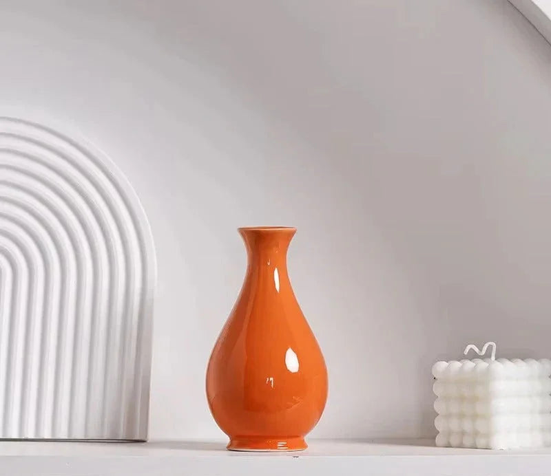 Renneno Vase