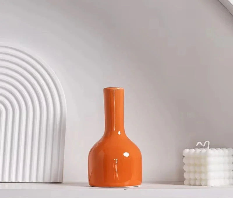 Renneno Vase