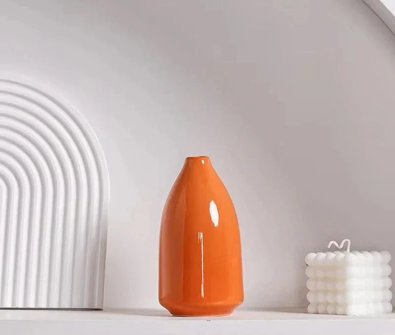 Renneno Vase