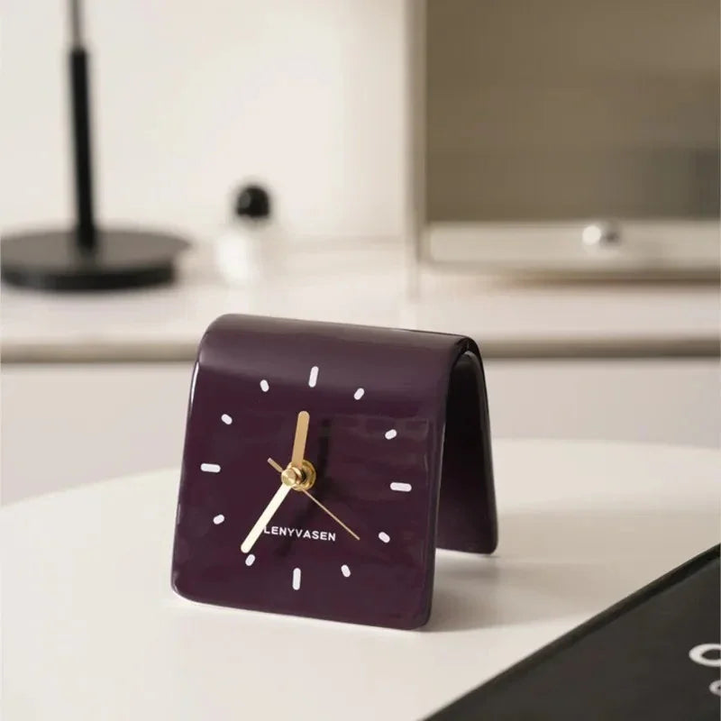 Rennira Desk Clock