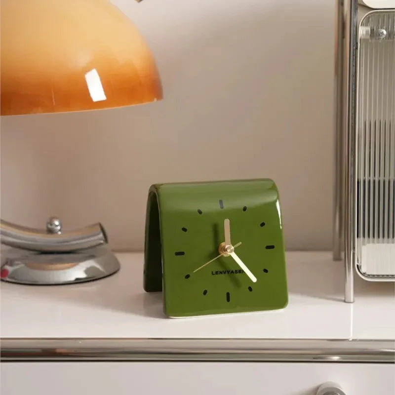 Rennira Desk Clock