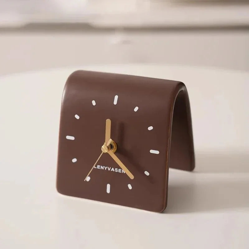 Rennira Desk Clock