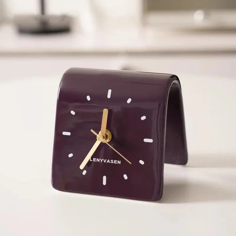 Rennira Desk Clock