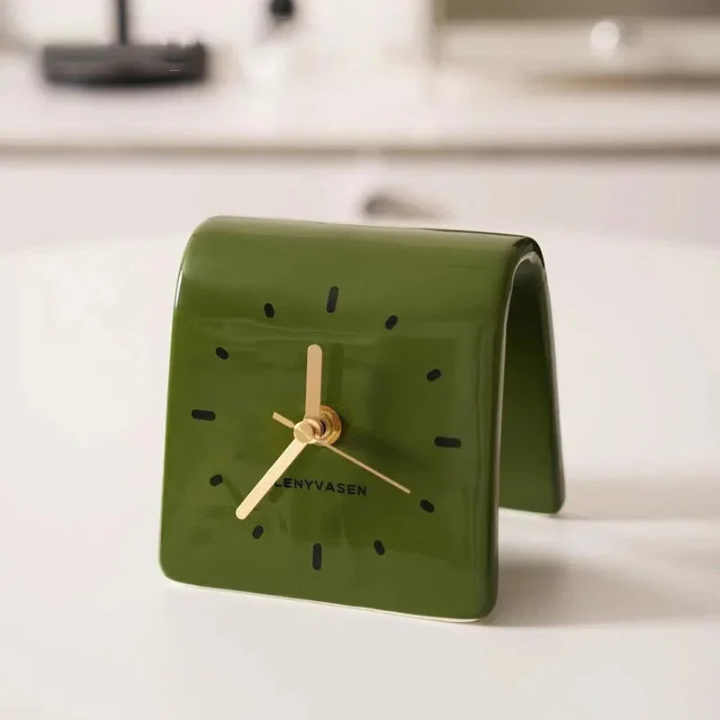 Rennira Desk Clock