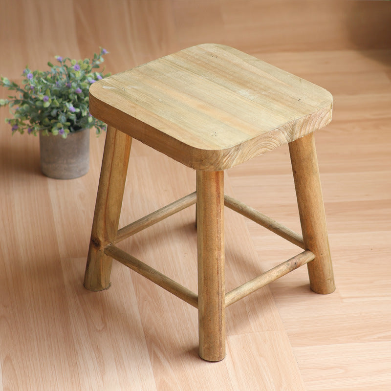 Robust Stool made of Solid Wood | Thrascher