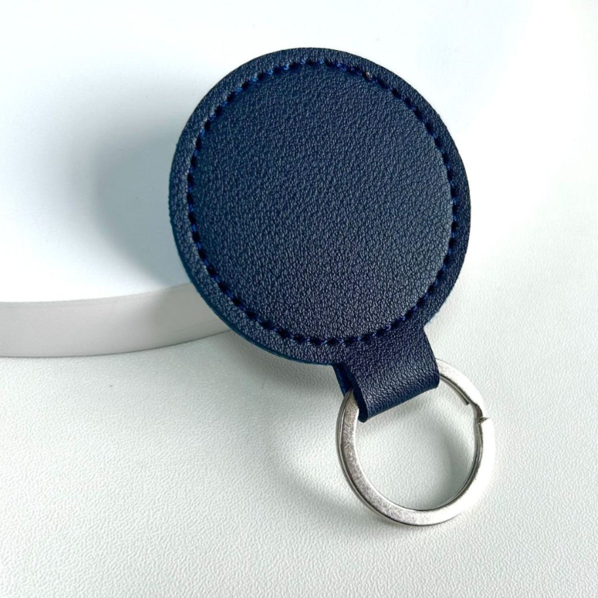 Round Leather Keyring | Thrascher