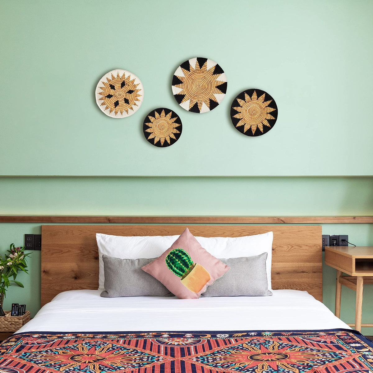 Round Table Coaster made of Natural Materials | Thrascher